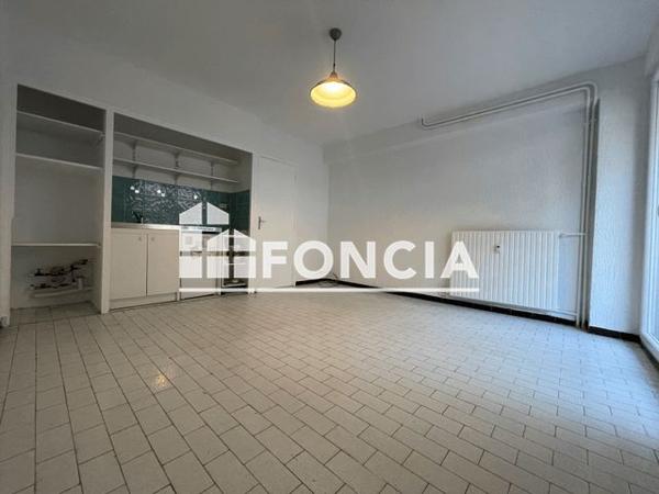 Location Studio 23.53 m² - 60 AVENUE MARCEL CASTIE Toulon 83000