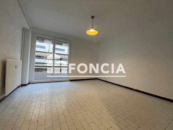 Location Studio 23.53 m² - 60 AVENUE MARCEL CASTIE Toulon 83000