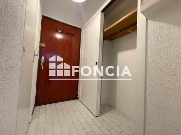 Location Studio 23.53 m² - 60 AVENUE MARCEL CASTIE Toulon 83000