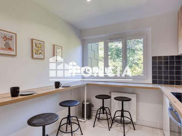 Location Studio meublé 12.58 m² - ALLEE DU BOIS MOUSSU Champs Sur Marne 77420