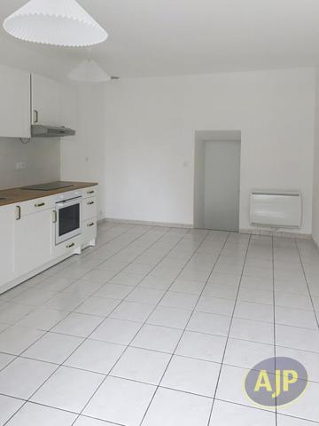 Location appartement Saint Aubin Des Chateaux : 560 € - AJP Immobilier Châteaubriant