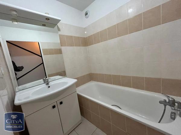 Appartement à vendre 2 pièces 48.18m² Guilherand-Granges (07500)
