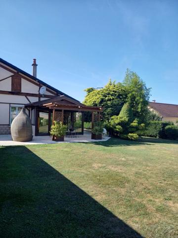 Dpt Saône et Loire (71), à vendre AUTUN maison P6 - secteur recherché