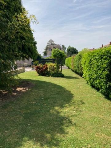 Dpt Saône et Loire (71), à vendre AUTUN maison P6 - secteur recherché