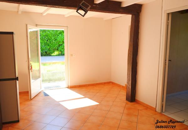 Maison 5 pièces, 75 m2 secteur Montlieu-la-Garde (17210)