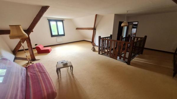 Maison 10 pièces 4 chambres 201.48 m2