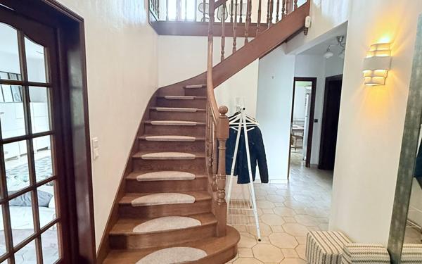 Maison à vendre    5 pièces • 145,56 m2 La Courneuve