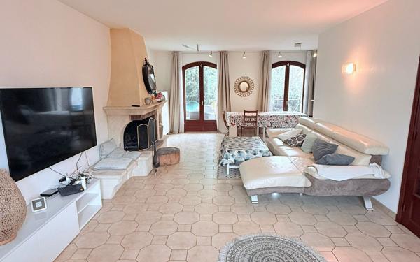 Maison à vendre    5 pièces • 145,56 m2 La Courneuve