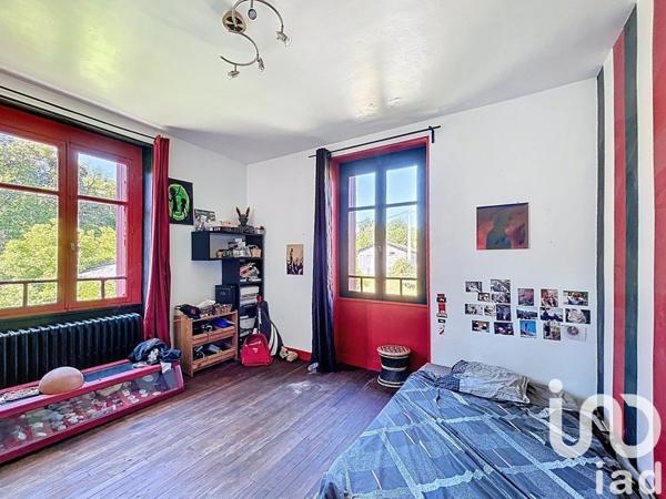 Maison à vendre 10 pièces 375 m² Saint-Étienne-de-Puycorbier