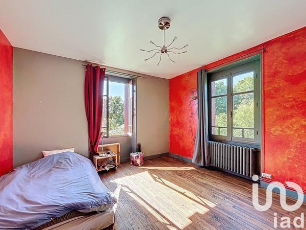 Maison à vendre 10 pièces 375 m² Saint-Étienne-de-Puycorbier