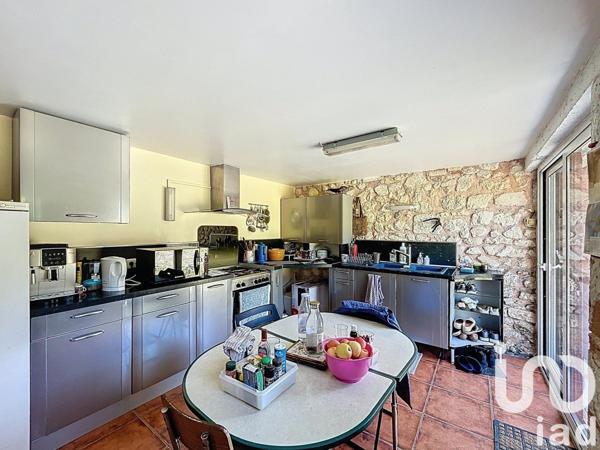 Maison à vendre 10 pièces 375 m² Saint-Étienne-de-Puycorbier