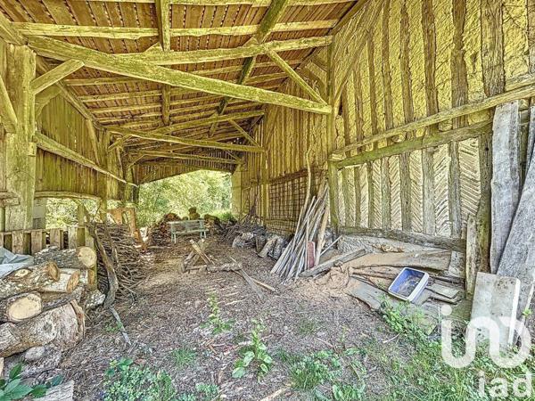 Maison à vendre 10 pièces 375 m² Saint-Étienne-de-Puycorbier