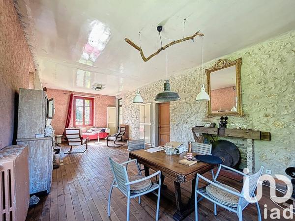 Maison à vendre 10 pièces 375 m² Saint-Étienne-de-Puycorbier