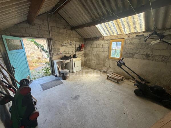 EXCLUSIVITÉ - Deux maisons à vendre avec jardin et dépendances  (22)