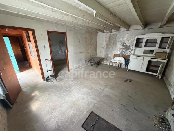 EXCLUSIVITÉ - Deux maisons à vendre avec jardin et dépendances  (22)