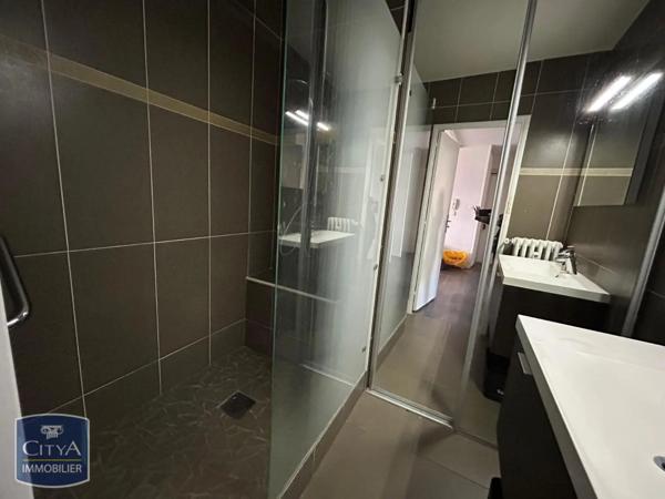 Appartement à louer 3 pièces 61.82m²