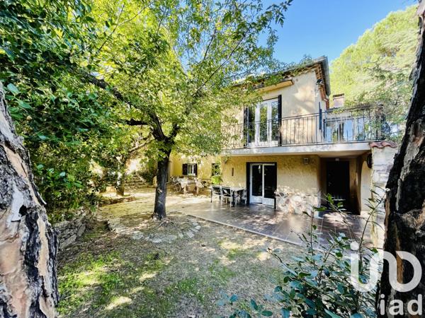 Maison à vendre 7 pièces 206 m² Bagnols-sur-Cèze