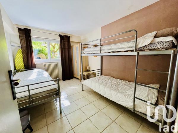 Maison à vendre 7 pièces 206 m² Bagnols-sur-Cèze