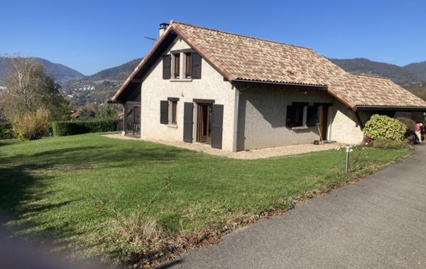 Vente Maison Piscine vue dégagée La buisse   