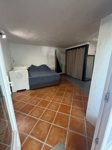 Maison Mimet 3 pièce(s) 98.36 m2, jardin, places de parking, buanderie, cuisine indépendante, grand séjour, 2 chambres