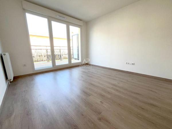 Appartement Villennes Sur Seine 2 pièce(s) 40.60 m2 187 000 € **  - Référence  9287