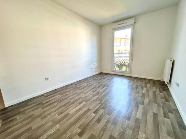 Appartement Villennes Sur Seine 2 pièce(s) 40.60 m2 187 000 € **  - Référence  9287