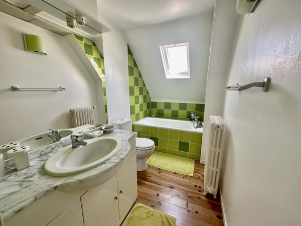 Maison 6 pièces - 275 m²
