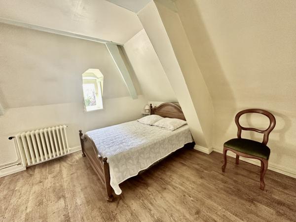 Maison 6 pièces - 275 m²