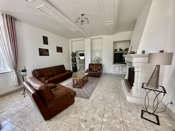 Maison 6 pièces - 275 m²