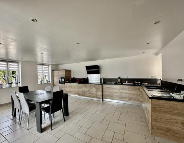 Maison 6 pièces - 275 m²