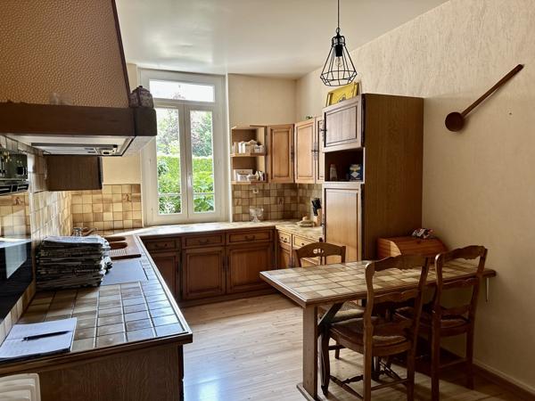 Maison 6 pièces - 275 m²