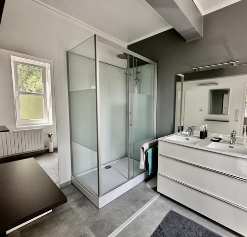 Maison 6 pièces - 275 m²