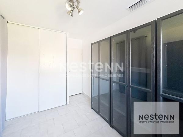 Maison plain pied à vendre à Mudaison - 4 chambres, garage, piscine et confort moderne !