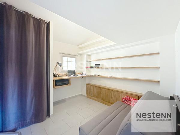 Maison plain pied à vendre à Mudaison - 4 chambres, garage, piscine et confort moderne !