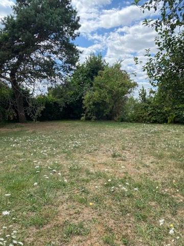 Terrain 54 900 € Lavoux 1019 m² DPE