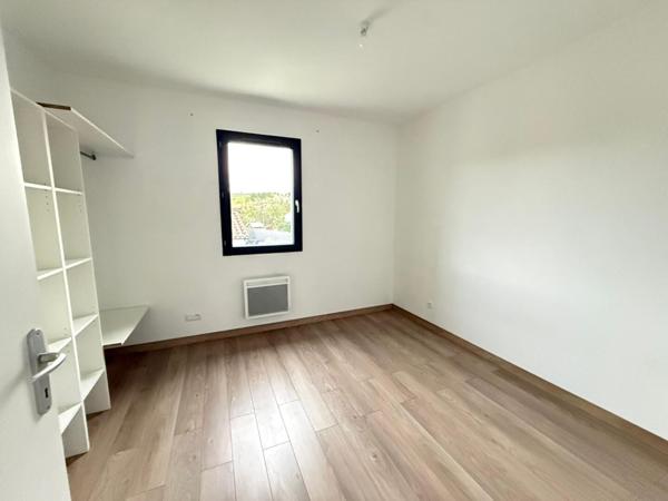 Fuveau, maison T4 avec jardin, au calme, proche du centre ville et des commodités, sous garantie décennale.