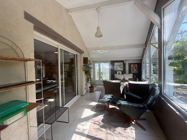 47300 VILLENEUVE SUR LOT Ensemble immobilier proche des commodités et lycées à Villeneuve/Lot