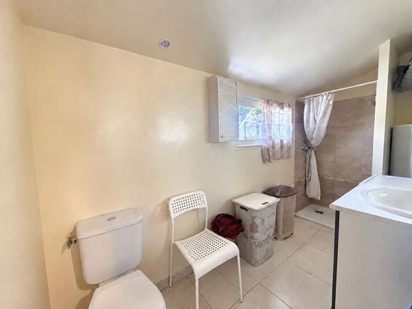 47300 VILLENEUVE SUR LOT Ensemble immobilier proche des commodités et lycées à Villeneuve/Lot