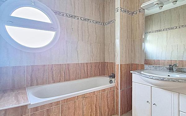 Appartement à vendre    2 pièces • 45,28 m2 Saleilles