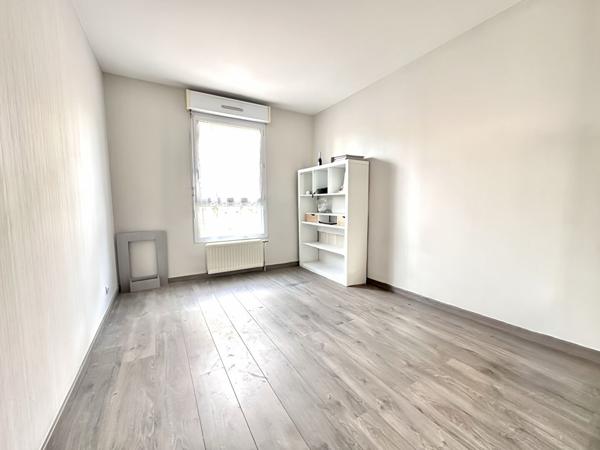Appartement Bussy Saint Georges 4 pièces 80.05 m2