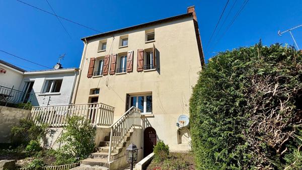 À VENDRE EN EXCLUSIVITÉ, MAISON EN PLEIN CENTRE-VILLE DE CHOLET
