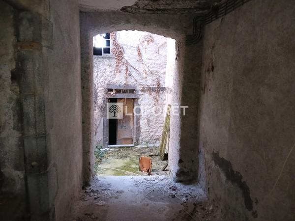 Achat immeuble Saint-Flour - 7 pièce(s) - 260 m² - 107 500 €