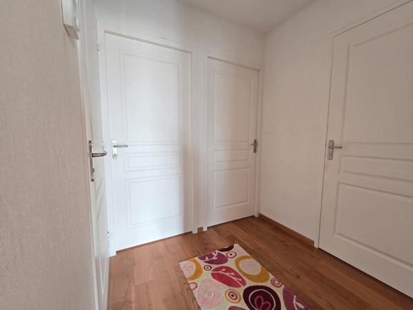 Coup de cœur : maison lumineuse avec terrasse et garage au calme