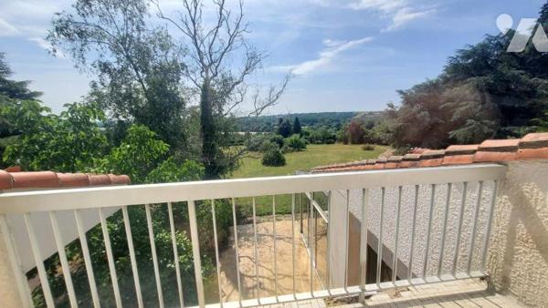 Propriété rare de 362 m² habitable avec piscine et vue Loire - 1.5 hectares