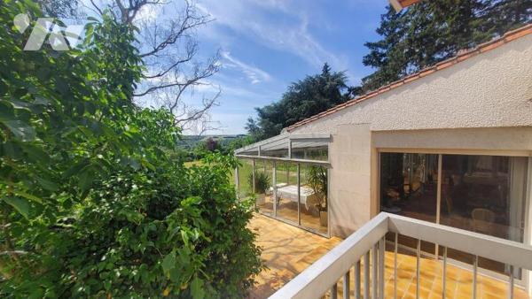 Propriété rare de 362 m² habitable avec piscine et vue Loire - 1.5 hectares