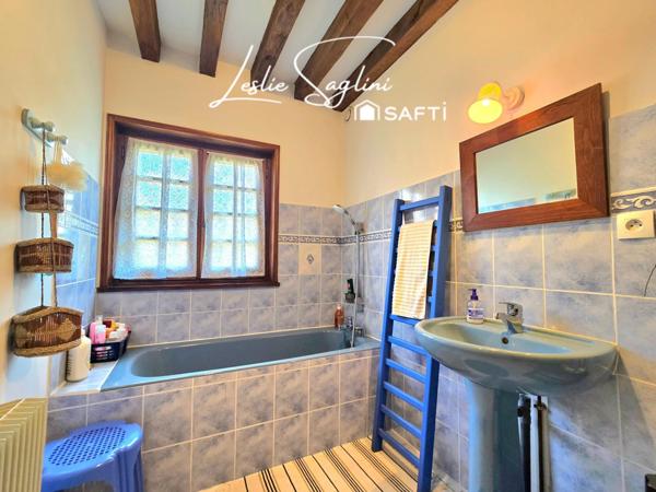 Manoir et ses 16 ha dans un très bel environnement