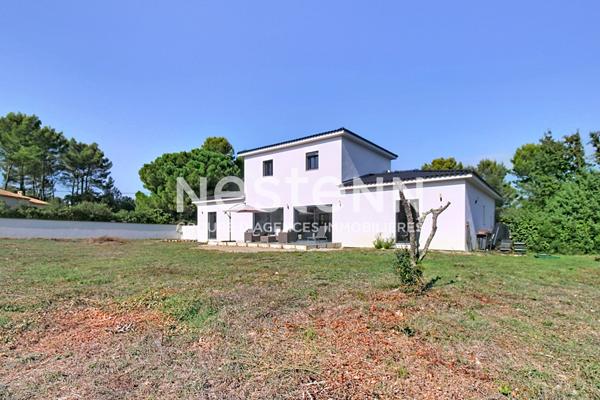 A VENDRE VIDAUBAN Maison contemporaine de 185m² 4 chambres GARAGE sur 1200m2 de terrain