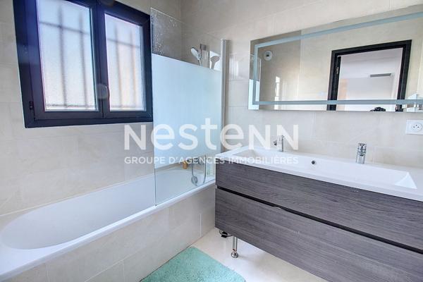 A VENDRE VIDAUBAN Maison contemporaine de 185m² 4 chambres GARAGE sur 1200m2 de terrain