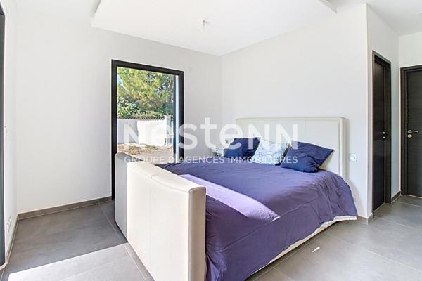 A VENDRE VIDAUBAN Maison contemporaine de 185m² 4 chambres GARAGE sur 1200m2 de terrain