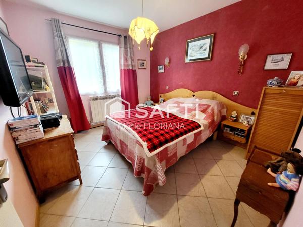 Maison plain-pied avec joli terrain